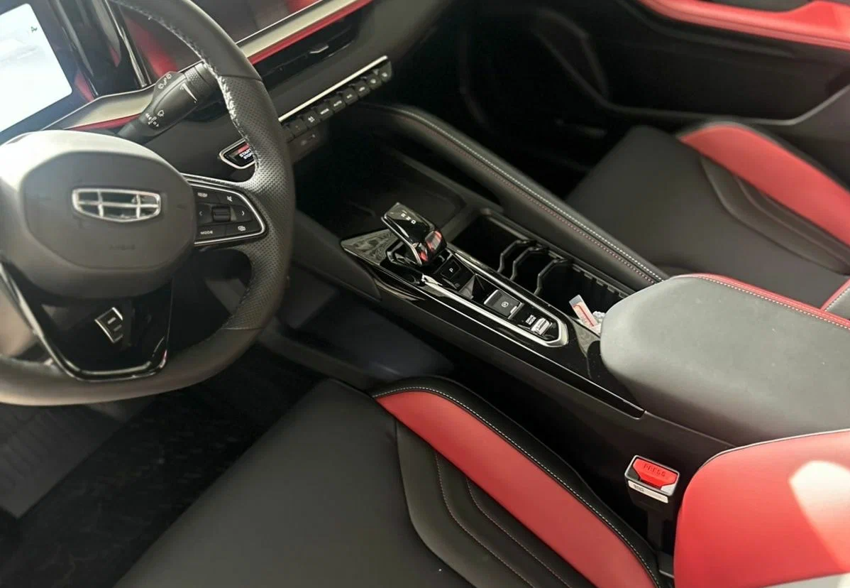 Geely Coolray 2025